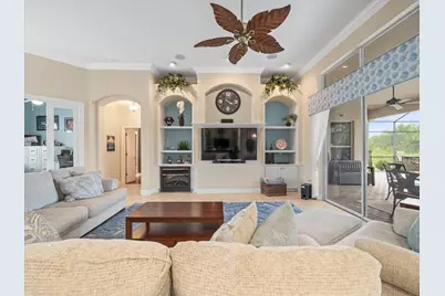 9196 Mississippi Run, Weeki Wachee, FL 34613 - Photo 7