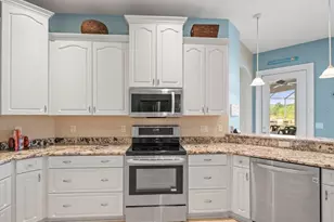 9196 Mississippi Run, Weeki Wachee, FL 34613 - Photo 25