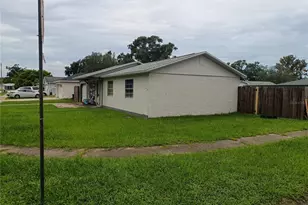 12233 Smokey Dr, Hudson, FL 34669 - Photo 3