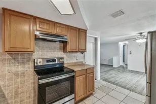 1042 Saxon Ln, Holiday, FL 34691 - Photo 11