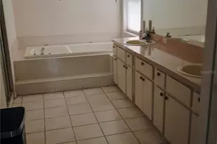 8977 Lake Dr, New Port Richey, FL 34654 - Photo 17