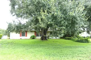 8140 San Felipe Ct, Port Richey, FL 34668 - Photo 5