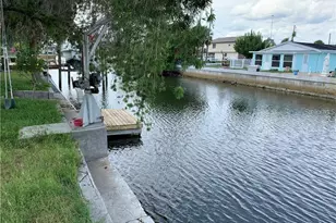 13308 Carol Dr, Hudson, FL 34667 - Photo 3