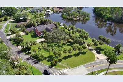 Park Avenue, Tarpon Springs, FL 34689 - Photo 3