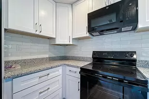 11293 W Bayshore Dr, Crystal River, FL 34429 - Photo 11