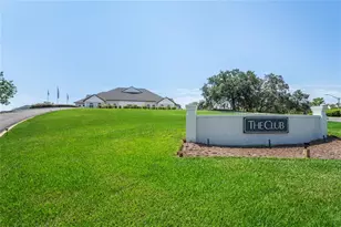 9219 Grand Cypress Dr, Weeki Wachee, FL 34613 - Photo 91