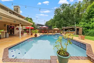 16502 E Course Dr, Tampa, FL 33624 - Photo 41