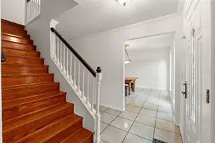 16502 E Course Dr, Tampa, FL 33624 - Photo 9