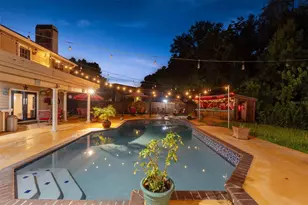 16502 E Course Dr, Tampa, FL 33624 - Photo 81