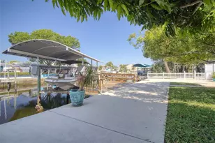 13625 Maria Dr, Hudson, FL 34667 - Photo 5