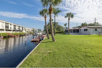 8201 Channel Drive, Port Richey, FL 34668 - Photo 43