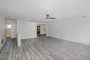 8201 Channel Dr, Port Richey, FL 34668 - Photo 11