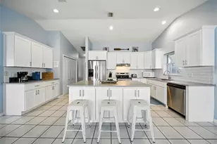 2435 N Watersedge Dr, Crystal River, FL 34429 - Photo 17