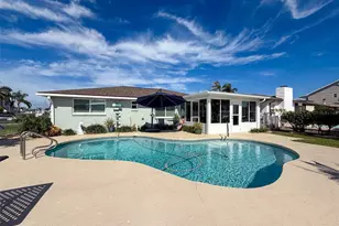 13738 Victor Ave, Hudson, FL 34667 - Photo 27
