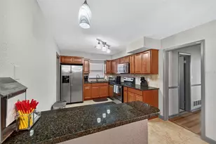 1576 Rosery Rd NE, Largo, FL 33770 - Photo 21