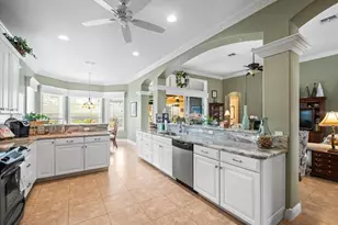 8480 Athens Ct, Weeki Wachee, FL 34613 - Photo 17