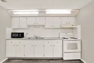 7201 Rhinebeck Dr, Port Richey, FL 34668 - Photo 7