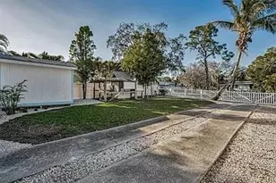 7 Georgia Ave, Crystal Beach, FL 34681 - Photo 5