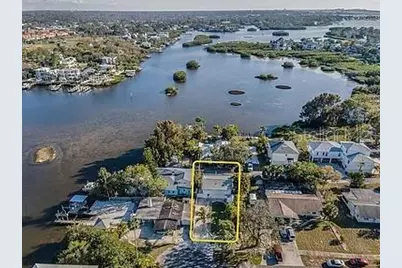 7 Georgia Avenue, Crystal Beach, FL 34681 - Photo 9