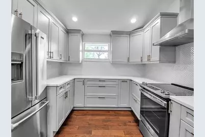 7 Georgia Avenue, Crystal Beach, FL 34681 - Photo 13