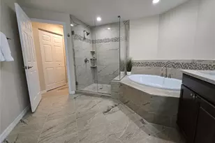 9201 Captiva Circle Circle, Saint Pete Beach, FL 33706 - Photo 29