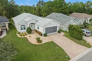 10163 Holly Berry Dr, Weeki Wachee, FL 34613 - Photo 3