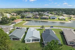 10163 Holly Berry Dr, Weeki Wachee, FL 34613 - Photo 9