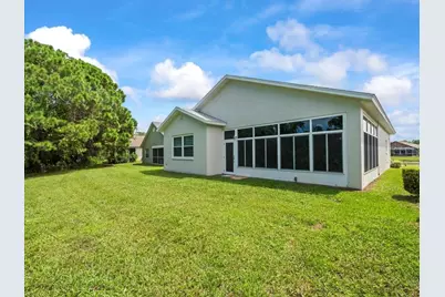 10163 Holly Berry Drive, Weeki Wachee, FL 34613 - Photo 27