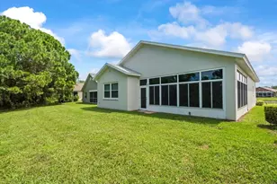 10163 Holly Berry Dr, Weeki Wachee, FL 34613 - Photo 27