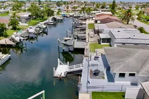 4921 Shell Stream Blvd, New Port Richey, FL 34652 - Photo 3