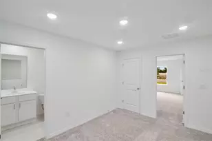 698 Florida Elm Ct, Deland, FL 32720 - Photo 9