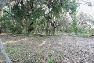 7610 Anna Ave, Gibsonton, FL 33534 - Photo 11