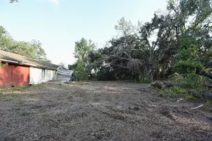 7610 Anna Ave, Gibsonton, FL 33534 - Photo 3