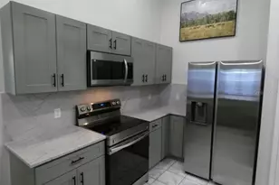 6534 Foxmoor Dr, Zephyrhills, FL 33542 - Photo 3