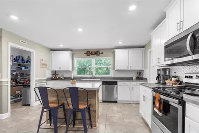 18209 Merwyn Cir, Weeki Wachee, FL 34614 - Photo 33
