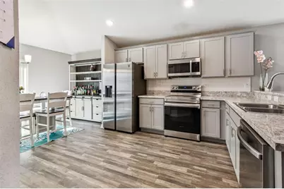 6977 Abbywood Lane, Zephyrhills, FL 33541 - Photo 15