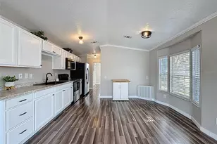 9440 Cougar Dr, Weeki Wachee, FL 34613 - Photo 13