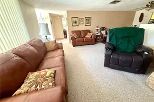 11210 Meadow Dr, Port Richey, FL 34668 - Photo 5