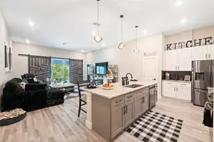 13073 Jaywalk Rd, Weeki Wachee, FL 34614 - Photo 5