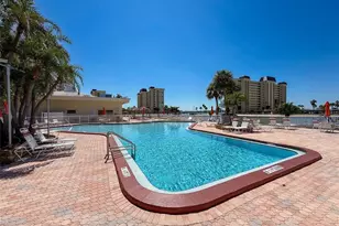 4550 Cove Cir, Saint Petersburg, FL 33708 - Photo 29