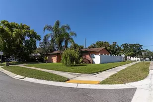 6812 Hills Dr, New Port Richey, FL 34653 - Photo 31