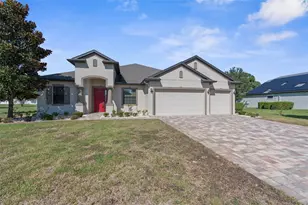 1067 Beckon Ct, Spring Hill, FL 34609 - Photo 3