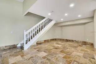 5517 Manatee Point Dr, New Port Richey, FL 34652 - Photo 9