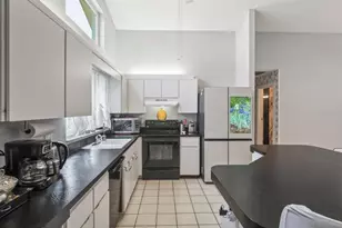 9301 Tournament Dr, Hudson, FL 34667 - Photo 13