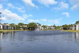 1344 Pine Ridge Cir E, Tarpon Springs, FL 34688 - Photo 31