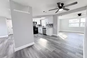 10805 Fillmore Ave, Port Richey, FL 34668 - Photo 13