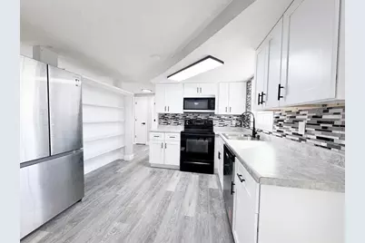 10805 Fillmore Avenue, Port Richey, FL 34668 - Photo 9