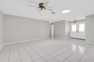 4719 Cavendish Dr, New Port Richey, FL 34655 - Photo 7