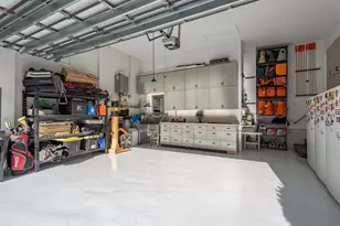 7811 Bay Dr, Tampa, FL 33635 - Photo 51