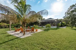 7811 Bay Dr, Tampa, FL 33635 - Photo 57